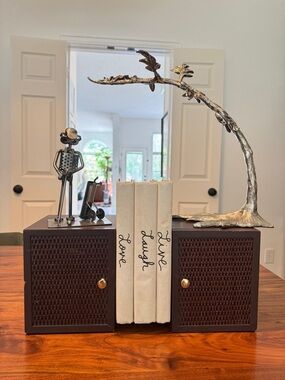 Vintage Woven Wood Expandable Bookend with Storage Rustic Brown